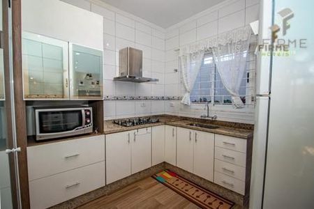 6_photo/94dcfb55cd.49c40a4e0c1b1036-ATLAS-3e58dd19-a3cf-4ddc-8fae-8d850d1d31c2.jpg de casa à venda com 3 quartos, 97m² em Capão Raso, Curitiba