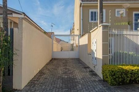 9_photo/94dcfb55cd.49c40a4e0c1b1036-ATLAS-6c2298c7-82bb-42b9-8a28-db7a16088664.jpg de casa à venda com 3 quartos, 97m² em Capão Raso, Curitiba