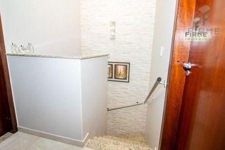 12_photo/94dcfb55cd.49c40a4e0c1b1036-ATLAS-dbc54dfd-ea25-47b8-885f-e629748b422b.jpg de casa à venda com 3 quartos, 97m² em Capão Raso, Curitiba