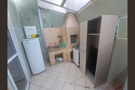 4_photo/94dcfb5613.27a900e001c278db-ATLAS-ee07b6a3-e649-4574-93fd-78397326a2d7.jpg de casa à venda com 3 quartos, 136m² em Capão Raso, Curitiba