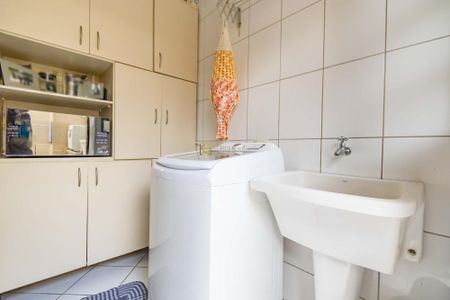 15_photo/94dcfb5623.df2406aa61ba3211-ATLAS-9ca6461b-e37c-433f-9be2-98c0eefc1e8f.jpg de casa à venda com 3 quartos, 143m² em Capão Raso, Curitiba