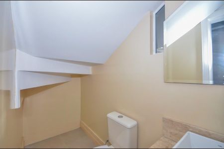 4_photo/94dcfb563d.0cc60ff9bbfebbc1-ATLAS-2a7372fa-58b0-4c2c-bee0-6b7b0349a87b.jpg de casa à venda com 3 quartos, 156m² em Capão Raso, Curitiba