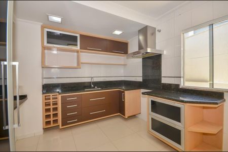 5_photo/94dcfb563d.0cc60ff9bbfebbc1-ATLAS-4748397a-240c-4567-aff6-6cd20256caf0.jpg de casa à venda com 3 quartos, 156m² em Capão Raso, Curitiba