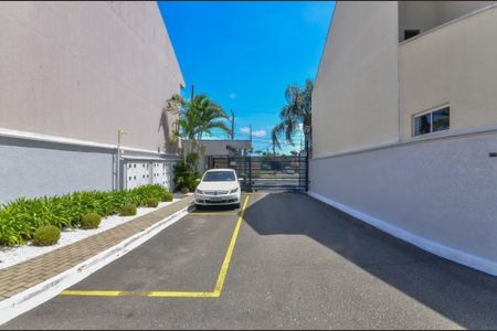 50_photo/94dcfb563d.0cc60ff9bbfebbc1-ATLAS-63cfa0e5-ff20-4c32-902d-c14f1c40fb93.jpg de casa à venda com 3 quartos, 156m² em Capão Raso, Curitiba