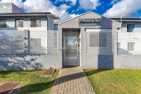 45_photo/94dcfb57d3.d05a2d10473c09ea-ATLAS-0f15e955-f22c-4d4f-bf6f-1b71ef78f4e2.jpg de apartamento à venda com 3 quartos, 50m² em Capão Raso, Curitiba