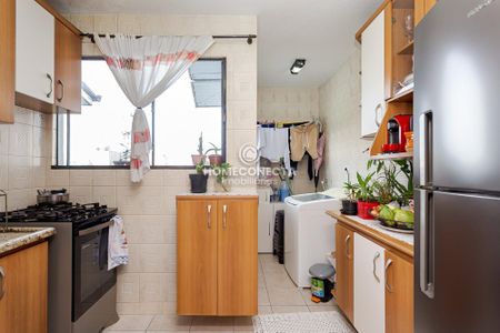 5_photo/94dcfb57d3.d05a2d10473c09ea-ATLAS-ca916cd9-c576-422c-9221-fd9542a668c1.jpg de apartamento à venda com 3 quartos, 50m² em Capão Raso, Curitiba