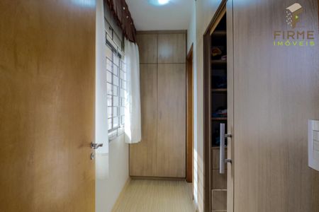 5_photo/94dcfb5a9d.307611fa4065a5b8-ATLAS-5ab94d11-d3ca-4d95-b43e-465233231cc8.jpg de casa à venda com 4 quartos, 264m² em Xaxim, Curitiba