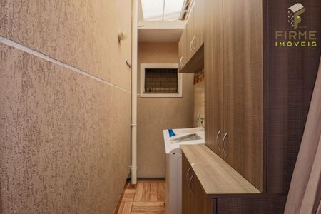 11_photo/94dcfb5a9d.307611fa4065a5b8-ATLAS-e6689dd2-b813-4d9c-b53b-16a0e43b50b4.jpg de casa à venda com 4 quartos, 264m² em Xaxim, Curitiba