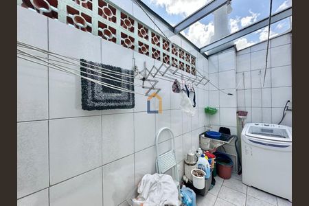 20_photo/94dcfb5b2f.644ab0cfc1c63295-ATLAS-d2ee21cd-77c0-484d-b9de-5e559091b5dd.jpg de casa à venda com 3 quartos, 97m² em Xaxim, Curitiba