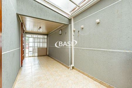 18_photo/94dcfb5c0d.c37b850d6b6a0f76-ATLAS-921b0a54-0f55-42cd-873c-b0bf778a3c3b.jpg de casa à venda com 3 quartos, 114m² em Xaxim, Curitiba