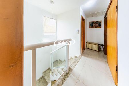 8_photo/94dcfb5c0d.c37b850d6b6a0f76-ATLAS-a6fd0b23-7a59-49e2-9e16-7d2b58b2492d.jpg de casa à venda com 3 quartos, 114m² em Xaxim, Curitiba