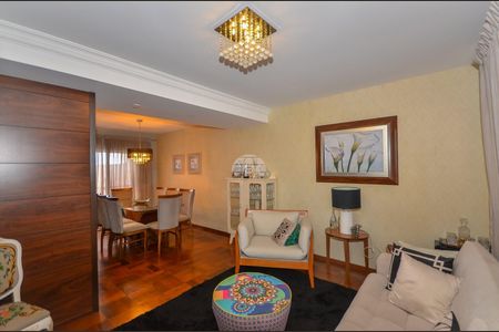 6_photo/94dcfb5cbb.6811922fa3e6a4fd-ATLAS-16e00642-8eb6-47dd-abe8-e96e47e82997.jpg de casa à venda com 3 quartos, 199m² em Xaxim, Curitiba