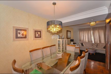 7_photo/94dcfb5cbb.6811922fa3e6a4fd-ATLAS-7a809cf1-e74a-407e-84f4-641900453519.jpg de casa à venda com 3 quartos, 199m² em Xaxim, Curitiba