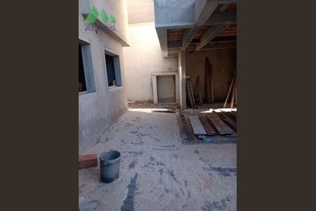 2_photo/94dcfb5d11.f468b0c7bf094498-ATLAS-660a89cd-8fda-4b9b-82a8-e91f3fc4386e.jpg de casa à venda com 3 quartos, 171m² em Xaxim, Curitiba