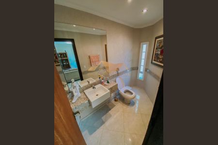 10_photo/94dcfb5d23.7d1f293bee32592f-ATLAS-a80bdbb5-87d2-4686-b5a0-67eb47565e70.jpg de casa à venda com 4 quartos, 250m² em Xaxim, Curitiba