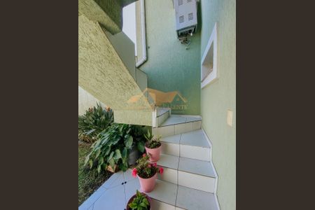 13_photo/94dcfb5d23.7d1f293bee32592f-ATLAS-e27111f6-3ffe-4505-a5a5-34896ec6c1a1.jpg de casa à venda com 4 quartos, 250m² em Xaxim, Curitiba