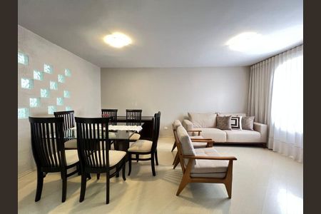 4_photo/94dcfb5d2f.ae3d86bef28e162d-ATLAS-01837446-5c63-41b5-bab7-cbe0143389e4.jpg de casa à venda com 3 quartos, 127m² em Xaxim, Curitiba