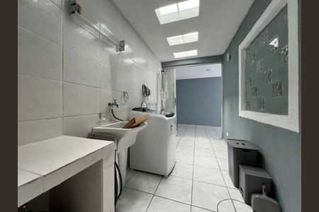 3_photo/94dcfb5d2f.ae3d86bef28e162d-ATLAS-15c6e7d1-ee0e-4482-81d4-0170da5d9d15.jpg de casa à venda com 3 quartos, 87m² em Xaxim, Curitiba