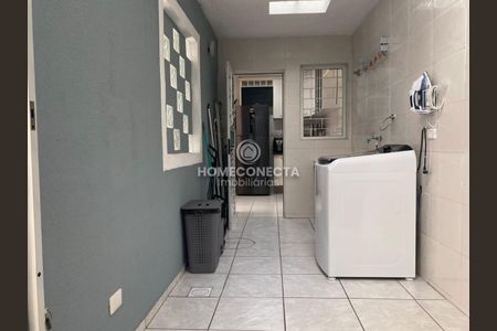 6_photo/94dcfb5d2f.ae3d86bef28e162d-ATLAS-c2ab37a1-d703-4871-85c9-395bbed30977.jpg de casa à venda com 3 quartos, 127m² em Xaxim, Curitiba