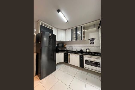 8_photo/94dcfb5d2f.ae3d86bef28e162d-ATLAS-d6508d9b-3010-42f9-96f5-5d00d9c0106d.jpg de casa à venda com 3 quartos, 127m² em Xaxim, Curitiba