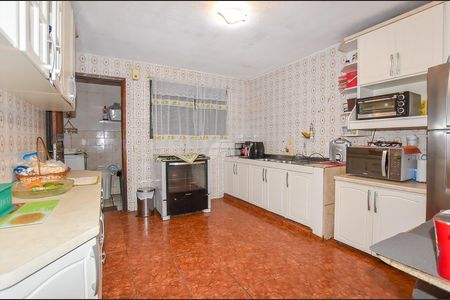 8_photo/94dcfb5d4b.94ec692ad9cb258e-ATLAS-55302d35-1a05-4758-add4-33ccb82e8d13.jpg de casa à venda com 4 quartos, 182m² em Xaxim, Curitiba
