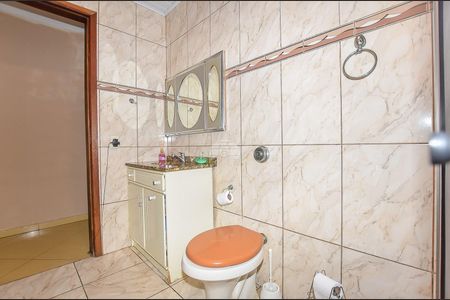 4_photo/94dcfb5d4b.94ec692ad9cb258e-ATLAS-a6aea912-e495-435b-a76c-6013c04323d8.jpg de casa à venda com 4 quartos, 182m² em Xaxim, Curitiba