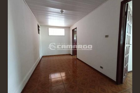 10_photo/94dcfb5daf.04c16ff0d284adb7-ATLAS-983a9565-e317-4a1f-8c36-874bb78c29d3.jpg de casa à venda com 3 quartos, 220m² em Xaxim, Curitiba