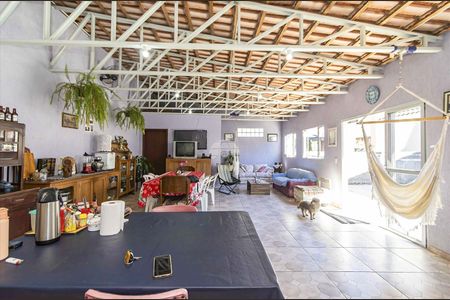 1_photo/94dcfb5f95.ba3e4f1a03d92c8a-ATLAS-15520f70-2ecf-4f4b-ba52-b4f8413ea322.jpg de casa à venda com 3 quartos, 170m² em Xaxim, Curitiba