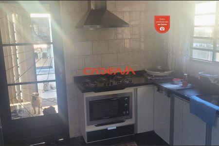 4_photo/94dcfb5f95.ba3e4f1a03d92c8a-ATLAS-4a6da56d-d237-4c82-b54c-2f299e4717dd.jpg de casa à venda com 2 quartos, 170m² em Xaxim, Curitiba