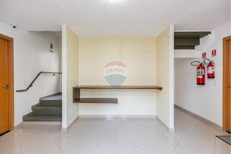 2_photo/94dcfb602b.05acccb2dbb53537-ATLAS-1397a3f7-bf46-4e1e-8c03-1f23bbcd0c27.jpg de apartamento para alugar com 2 quartos, 40m² em Pinheirinho, Curitiba