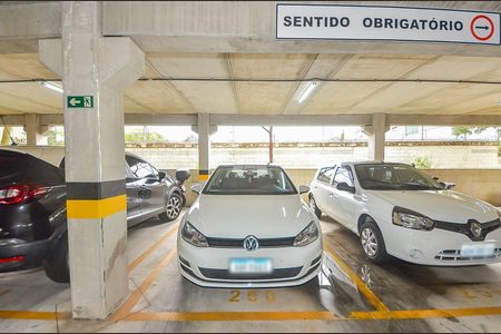 7_photo/94dcfb602b.5cd891813bd12be4-ATLAS-5bd3bbe7-6eb0-4f7c-88b3-54eee896c219.jpg de apartamento à venda com 2 quartos, 38m² em Pinheirinho, Curitiba