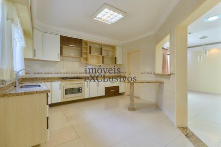 2_photo/94dcfb603b.2b7ed266e2b18a42-ATLAS-11056b1b-2fdc-4457-bf23-28ce8076995c.jpg de casa de condomínio para alugar com 3 quartos, 250m² em Pinheirinho, Curitiba