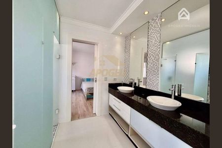 13_photo/94dcfb603b.2b7ed266e2b18a42-ATLAS-4d21cb8b-f2d9-4577-baeb-4df1bac5a7f7.jpg de casa de condomínio à venda com 4 quartos, 330m² em Pinheirinho, Curitiba