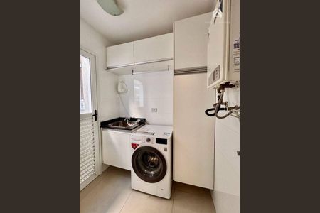 27_photo/94dcfb603b.2b7ed266e2b18a42-ATLAS-6171ca65-6f37-4a83-a89d-6aa905615dc2.jpg de casa de condomínio à venda com 4 quartos, 330m² em Pinheirinho, Curitiba