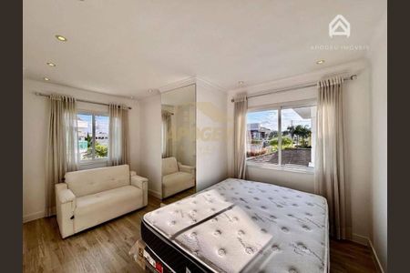 20_photo/94dcfb603b.2b7ed266e2b18a42-ATLAS-958fffe9-5949-403d-b2fe-1df357bf37ee.jpg de casa de condomínio à venda com 4 quartos, 330m² em Pinheirinho, Curitiba