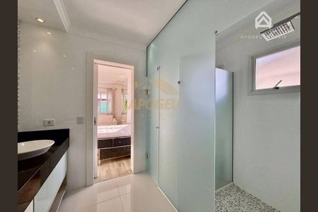 33_photo/94dcfb603b.2b7ed266e2b18a42-ATLAS-b379c564-091f-4014-b057-263ab6d6c995.jpg de casa de condomínio à venda com 4 quartos, 330m² em Pinheirinho, Curitiba