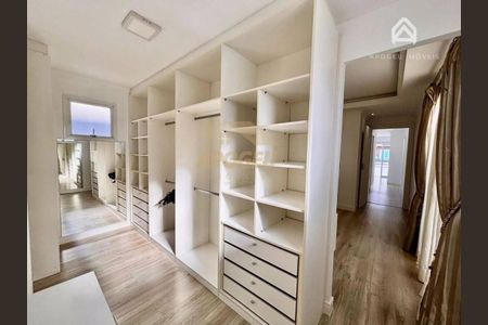 22_photo/94dcfb603b.2b7ed266e2b18a42-ATLAS-cf1db75f-1ee7-40ae-a183-9f82d1f14e43.jpg de casa de condomínio à venda com 4 quartos, 330m² em Pinheirinho, Curitiba