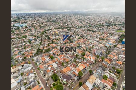 7_photo/94dcfb60c9.21e3eef490867e9b-ATLAS-9848f1e1-812a-4d33-b0a4-c727cfc8a347.jpg de casa à venda com 4 quartos, 435m² em Xaxim, Curitiba