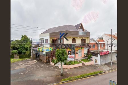 4_photo/94dcfb60c9.21e3eef490867e9b-ATLAS-d7a5a817-6b84-47cc-8fcb-257996f5138e.jpg de casa à venda com 4 quartos, 435m² em Xaxim, Curitiba