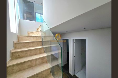 21_photo/94dcfb60e3.7afcace885c8310e-ATLAS-c9b33e19-512d-4e00-a6e9-3b69024ef8ad.jpg de casa à venda com 3 quartos, 120m² em Xaxim, Curitiba