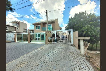 48_photo/94dcfb619d.96e81d73ac213d8c-ATLAS-1b2a6150-38b2-4615-bbff-d5b04b25060f.jpg de casa à venda com 3 quartos, 118m² em Pinheirinho, Curitiba