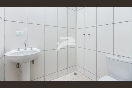 5_photo/94dcfb619f.65708a5ac64d1fe9-ATLAS-b5ee7b62-1755-4c1b-9b0c-47b9d7c4dc14.jpg de casa à venda com 3 quartos, 95m² em Pinheirinho, Curitiba