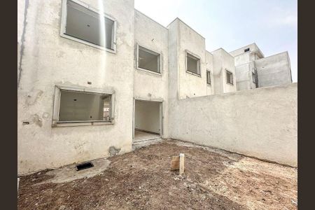 6_photo/94dcfb622d.f38e38137a2159e3-ATLAS-7fa76b00-e4eb-43fb-8ad5-dce03802a3b2.jpg de casa à venda com 3 quartos, 105m² em Pinheirinho, Curitiba