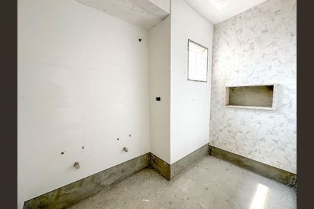 7_photo/94dcfb622d.f38e38137a2159e3-ATLAS-bd9bf818-1b1e-4e3e-818b-5e6c2688683b.jpg de casa à venda com 3 quartos, 105m² em Pinheirinho, Curitiba