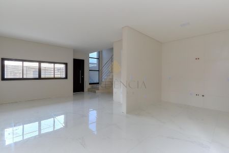 6_photo/94dcfb63a3.509367a6e5366959-ATLAS-1de4f7c3-b630-40bd-b6df-9a58ba7b6784.jpg de casa à venda com 3 quartos, 112m² em Pinheirinho, Curitiba