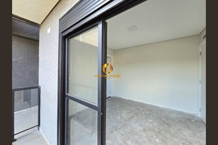 8_photo/94dcfb63a3.e100dba37721dde7-ATLAS-3156200d-86d6-4c65-b176-ff09819226e9.jpg de casa à venda com 3 quartos, 112m² em Pinheirinho, Curitiba