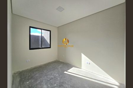 27_photo/94dcfb63a3.e100dba37721dde7-ATLAS-50f4aae6-e80f-4004-992b-f5dd260b94b1.jpg de casa à venda com 3 quartos, 112m² em Pinheirinho, Curitiba