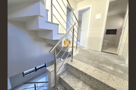 20_photo/94dcfb63a3.e100dba37721dde7-ATLAS-6d8ad94e-63a0-4a40-b5f0-2f8da994ac15.jpg de casa à venda com 3 quartos, 112m² em Pinheirinho, Curitiba