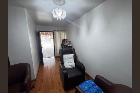 6_photo/94dcfb63a9.826aa08d214c4ef3-ATLAS-2df7216e-7cec-49b5-b008-db66b8fc0e75.jpg de casa à venda com 2 quartos, 76m² em Pinheirinho, Curitiba