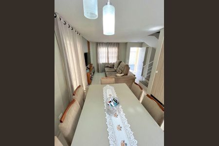 2_photo/94dcfb6499.95ddcca55603a934-ATLAS-0c7ad105-df19-4e82-b3a2-b179432f16ba.jpg de casa à venda com 3 quartos, 121m² em Pinheirinho, Curitiba